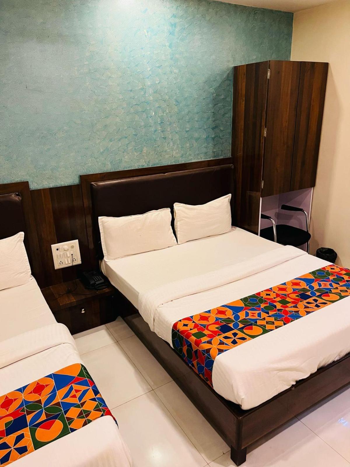 Hotel Garden Palace 뭄바이 외부 사진